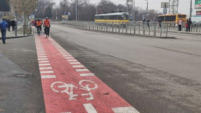 "Доріжки не орієнтовані на велосипедистів". У Дніпрі відбулася велоакція "Доріжки не орієнтовані на велосипедистів". У Дніпрі відбулася велоакція