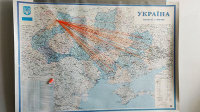 З Маневич – на схід та південь: яку допомогу возять із волонтерського центру на Волині З Маневич – на схід та південь: яку допомогу возять із волонтерського центру на Волині