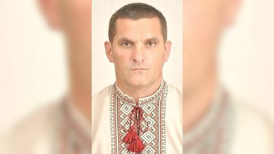 На Чернігівщині в останню путь провели п'ятьох військових ЗСУ, що полягли в боях На Чернігівщині в останню путь провели п'ятьох військових ЗСУ, що полягли в боях
