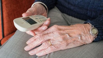 На Сумщині пенсіонерка віддала псевдомедикам понад 80 тис. грн