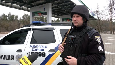 "Тривожні кнопки" у Чернігові: де шукати та в яких випадках натискати