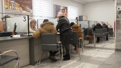 Чергу на житло у Франківську формуватимуть з переселенців, які вказали таку потребу, коли реєструвалися у ЦНАПі Чергу на житло у Франківську формуватимуть з переселенців, які вказали таку потребу, коли реєструвалися у ЦНАПі