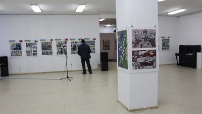 "Продовжуємо власну боротьбу на культурному фронті": виставка "Я малюю мир" Херсонської Художньої школи подорожує світом "Продовжуємо власну боротьбу на культурному фронті": виставка "Я малюю мир" Херсонської Художньої школи подорожує світом