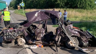 На Львівщині трапилось потрійне автозіткнення: загинули двоє людей