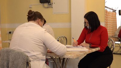 Попит зріс: у черкаському закладі освіти вакцинують проти COVID-19