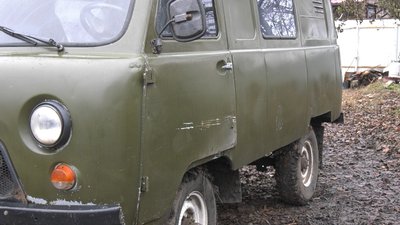 "Такого ще не було": що кажуть сусіди хлопця, якого підозрюють у викраденні трьох авто "Такого ще не було": що кажуть сусіди хлопця, якого підозрюють у викраденні трьох авто