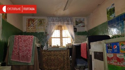Звичайна камера в полтавському СІЗО Звичайна камера в полтавському СІЗО