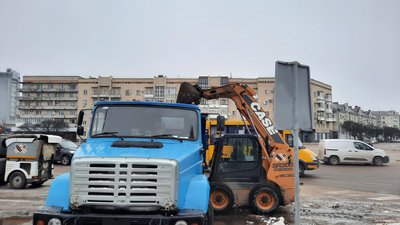 Прибирання вулиць, комунальники, ЖУАШ, Зеленбуд 