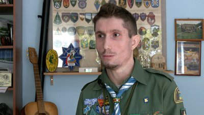 “Все одно чекаю, що він повернеться”. Сповідь матері, спогади знайомих про захисника з Прикарпаття Романа Дубінського “Все одно чекаю, що він повернеться”. Сповідь матері, спогади знайомих про захисника з Прикарпаття Романа Дубінського
