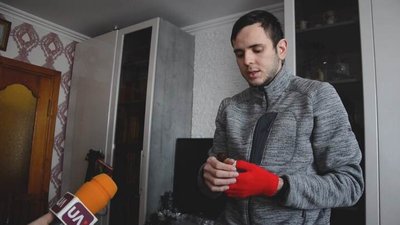 Родина з Тернополя рятувала кажанів, які прокинулися зі сну взимку Родина з Тернополя рятувала кажанів, які прокинулися зі сну взимку