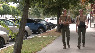 110 протоколів за тиждень: інспектори з паркування у Чернігові почали штрафувати водіїв 110 протоколів за тиждень: інспектори з паркування у Чернігові почали штрафувати водіїв