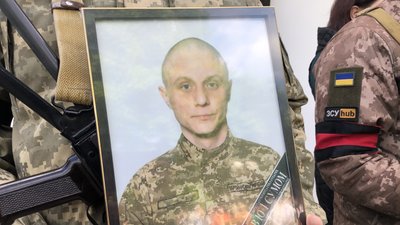 У Полтаві прощаються із полеглими воїнами Дмитром Юденком та Валерієм Сосновським У Полтаві прощаються із полеглими воїнами Дмитром Юденком та Валерієм Сосновським