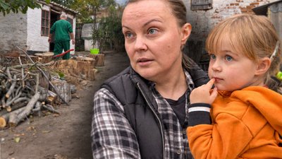 Киянка Оксана Зінковська-Боярська разом із маленькою донькою