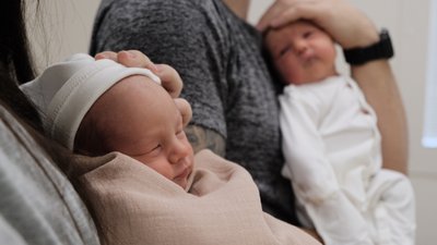 У Чернівцях вимушена переселенка народила двійню. Де вагітним отримати консультації в місті У Чернівцях вимушена переселенка народила двійню. Де вагітним отримати консультації в місті