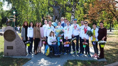 У Запоріжжі зустріли паралімпійців, які повернулися з Токіо