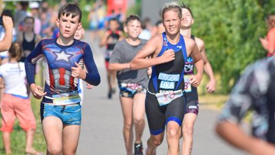 Плавання, біг та велогонка: у Черкасах стартував чемпіонат України з триатлону Плавання, біг та велогонка: у Черкасах стартував чемпіонат України з триатлону