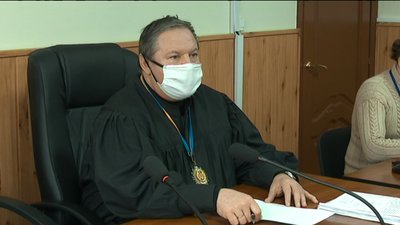 У Сумах 5 років триває суд у справі дівчини, яка загинула під тролейбусом: слухають свідків У Сумах 5 років триває суд у справі дівчини, яка загинула під тролейбусом: слухають свідків