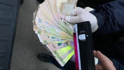 На Волині затримали військовослужбовця, який сприяв незаконному переміщенню цигарок через кордон На Волині затримали військовослужбовця, який сприяв незаконному переміщенню цигарок через кордон