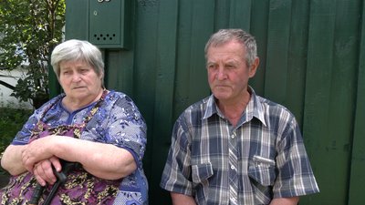 "Заходжу, лежить поперек ліжка, вила в шиї": подробиці вбивства жительки Чернігівщини "Заходжу, лежить поперек ліжка, вила в шиї": подробиці вбивства жительки Чернігівщини