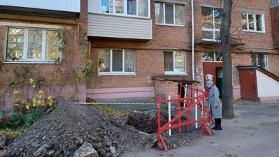 Трьом будинкам на вулиці Троїцькій у Сумах дали тепло на дві години