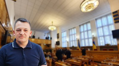 "Ця політична криза в Закарпатській облраді однозначно не сприяє її роботі" — політолог Шелемба