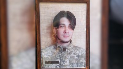 На Чернігівщині поховали шістьох військових ЗСУ, які загинули під час виконання бойових завдань На Чернігівщині поховали шістьох військових ЗСУ, які загинули під час виконання бойових завдань