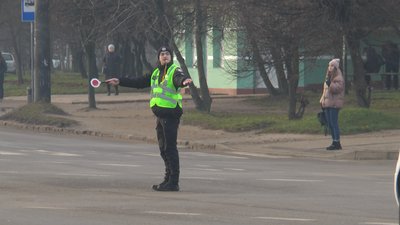 Як працюють регулювальники на дорогах Івано-Франківська