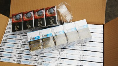 У порту Одеси вилучили контрабанду цигарок вартістю 80 мільйонів гривень У порту Одеси вилучили контрабанду цигарок вартістю 80 мільйонів гривень