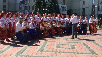 У Черкасах школярам вручили відзнаки "Відмінник захисту України" У Черкасах школярам вручили відзнаки "Відмінник захисту України"