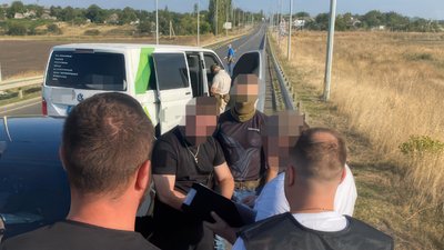 Затримали правоохоронця, який звільняв мобілізованих під приводом "слідчих дій"