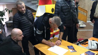 Франківського учасника бойових дій відмовилися безкоштовно везти у маршрутці Франківського учасника бойових дій відмовилися безкоштовно везти у маршрутці