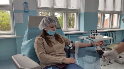 Тернополяни долучаються до Всеукраїнського донорського проєкту "Одна кров" Тернополяни долучаються до Всеукраїнського донорського проєкту "Одна кров"