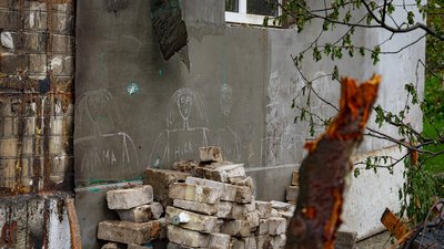 Війська РФ вдарили по приватному будинку у Дніпрі – фоторепортаж Війська РФ вдарили по приватному будинку у Дніпрі – фоторепортаж