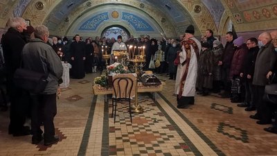 У Луцьку попрощалися зі скульптором Миколою Голованем У Луцьку попрощалися зі скульптором Миколою Голованем