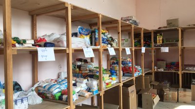 800 записок про турботу: у львівському храмі збирають речі для нужденних