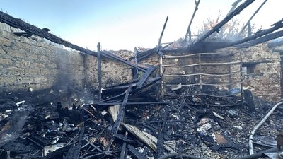 Зруйнована будівля