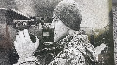 "Витратила 3 млн гривень компенсацій". Дружина загиблого бійця з Лозової купує техніку на фронт "Витратила 3 млн гривень компенсацій". Дружина загиблого бійця з Лозової купує техніку на фронт