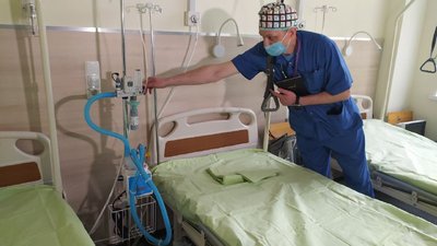У міській лікарні Харкова відкрили нове відділення для COVID-хворих