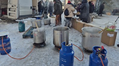 Гарячі обіди із Польщі