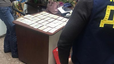 У Кіровоградській області працівники управління охорони здоров’я вимагали хабарі у підлеглих