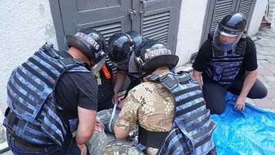 Парамедики зі США провели навчання для тернопільських поліцейських Парамедики зі США провели навчання для тернопільських поліцейських
