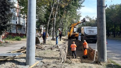 У Тернополі ремонтують вулицю Тарнавського У Тернополі ремонтують вулицю Тарнавського