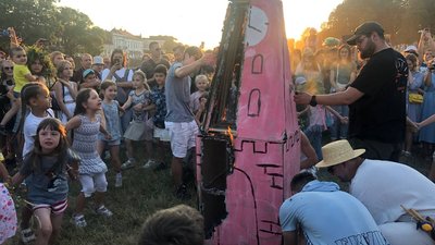 "Святкуємо Купала, щоб раша запалала!" В Ужгороді провели благодійний захід для підтримки ЗСУ "Святкуємо Купала, щоб раша запалала!" В Ужгороді провели благодійний захід для підтримки ЗСУ