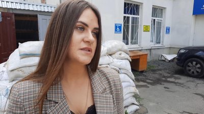 Катерина Луцик каже, що зібрати потрібну для закупівлі автомобілів для бійців суму зараз набагато складніше і довше, аніж в перші дні війни. Але автівки військовим наразі потрібні не менше, аніж навесні.