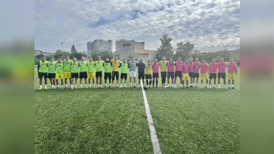 Двосторонній матч між гравцями ФК "Чернігів" Двосторонній матч між гравцями ФК "Чернігів"