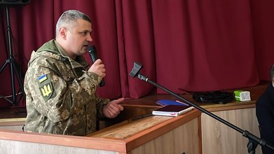 Заступник начальника Івано-Франківського обласного територіального центру комплектування та соціальної підтримки Роман Боднар Заступник начальника Івано-Франківського обласного територіального центру комплектування та соціальної підтримки Роман Боднар