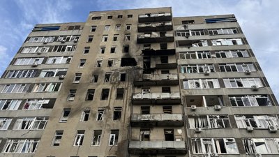 Удар безпілотника по офісній будівлі у Харкові
