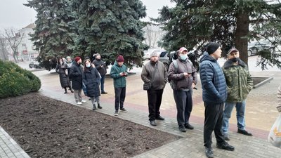 Черги до банкоматів. Черги до банкоматів.