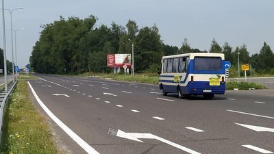 Як реагують поліцейські на курсування автобусів між Волинню та Рівненщиною Як реагують поліцейські на курсування автобусів між Волинню та Рівненщиною