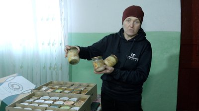 “Хлопці наші не втомлюються, і ми не маємо права”: як волонтерки на Вінниччині готують смаколики на передову “Хлопці наші не втомлюються, і ми не маємо права”: як волонтерки на Вінниччині готують смаколики на передову